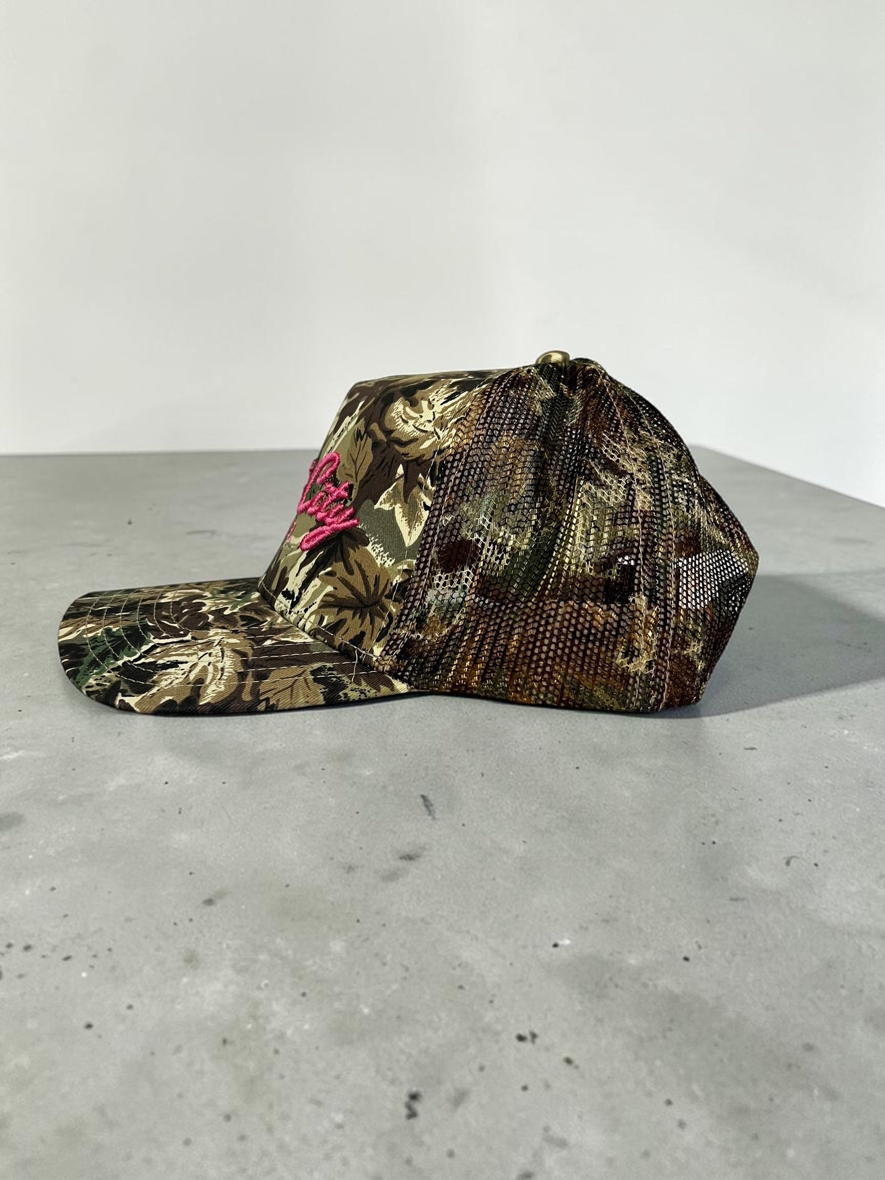 High Plains – Mesh Trucker Hat | Pink